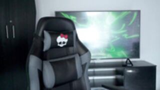 kellytesh 2025-11-05_17-44-43-002