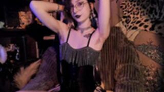 lady_luna Relax vaping