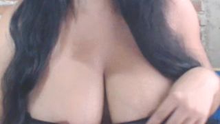 Anahis Camshow1