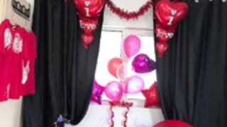 Alimela fingering his wet pussy and squirt