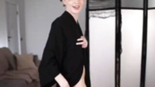 Gin_yoon pussy and nip slip