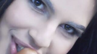Skinny cute brunette juliaharveyy dildo play & blowjob