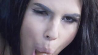 Skinny cute brunette juliaharveyy dildo play & blowjob