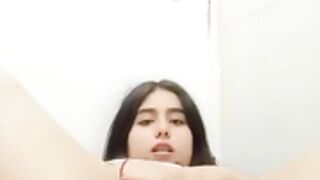 persian girl masturbating for me