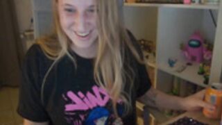 pinkladyx2_2025-11-04_18-35-51_678