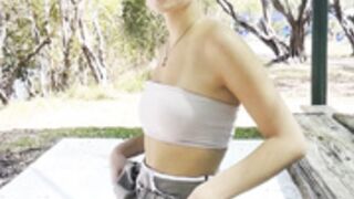 Viktoriakpa Outdoors Pussy Fingering