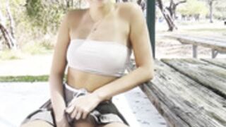 Viktoriakpa Outdoors Pussy Fingering