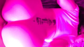 Yiny Leon - Pretty Babe Gets Fucked In A Neon Room