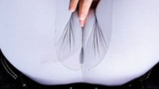 cameltoe squirt in pants