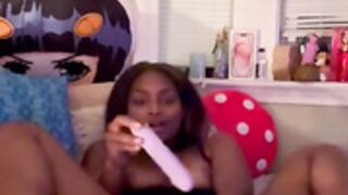 Rhae Woods Bedroom Masturbation