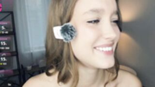 Alicemelison water on tits