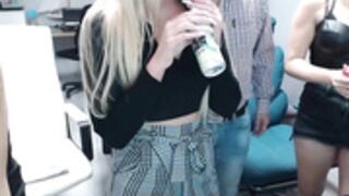 strawberry_333 2025-11-14_11-52-31