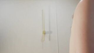 floret joy sucks her nipple