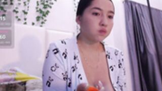 emma_johnson_ 2025-11-15_04-08-56