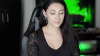 kellytesh 2025-11-18_04-24-58-001