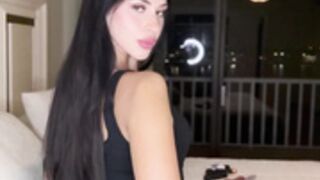 Kassie Wallis Ass Fingering And Buttplug Play