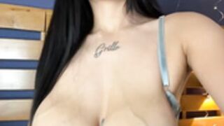 Stefania_lerner 2025 VEINY TITS MILK