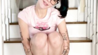 KennedyJaye Pussy Fingering On Stairs