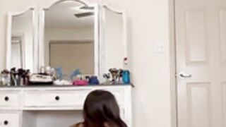 Kinsley Wyatt fingering and showing u how good i ride