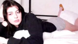 Victoria Kuhnley Cute Girl Teasing Live Show