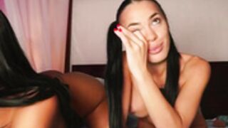 KatyeRave & SelenaMakris Sexy Show