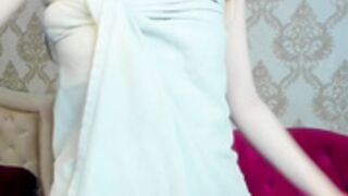 Lolla_Awesome (towel drop)