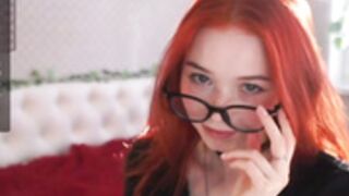 oki_dokie sexy eye contact