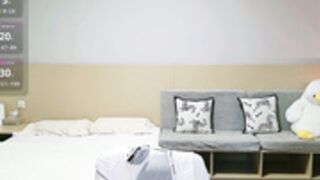 Lucky-Baby nude show (not private show)