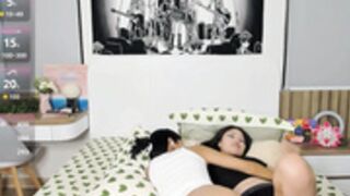 Yena_gab lesbian show (not private show)