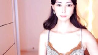 Haipaisweetheart rubbing hairy pussy (not private show)