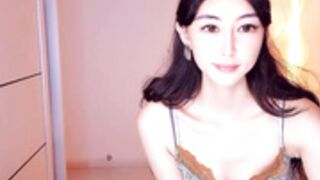 Haipaisweetheart rubbing hairy pussy (not private show)