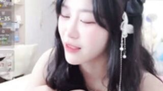 Luminous163 doggy view (not private show)