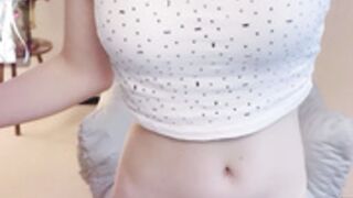 longlong_xu pussy through m leg (not private show)