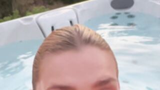 Halli_n_lover Hot Tub Sex Tape