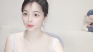 jiujiiu66 or -Judy- c2c naked squirt MV HD