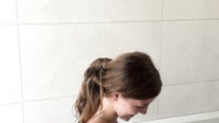 Elsa Bellucci Taking A Bath