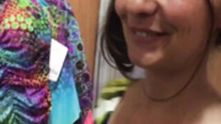 Tsetsi Trying on clothes