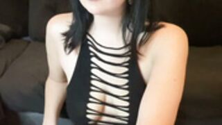 xgothicgirlx_2025-12-07_17-10-15_956