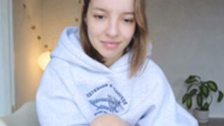 My_Mia_ 2025-12-04