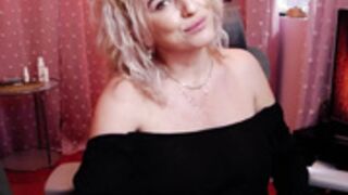 carrielovex 2025-12-03_08-17-17-003