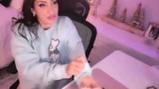 missmina 2025-12-08_08-38-40