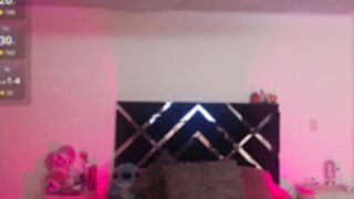 antonhella_-MyFreeCams-2025-11-04T16_15_27-05_00