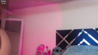 antonhella_-MyFreeCams-2025-10-31T18_49_54-05_00
