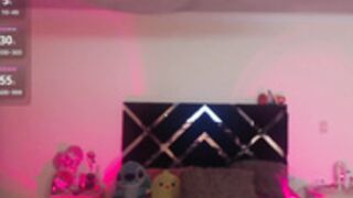 antonhella_-MyFreeCams-2025-10-28T17_25_00-05_00