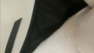 ts.luna cums then plays with and tastes it