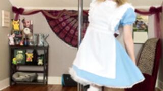 Jennakate Alice in Wonderland Dildo Fuck