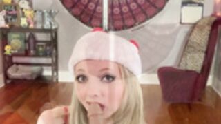 Jennakate Mrs Claus Cums to Town