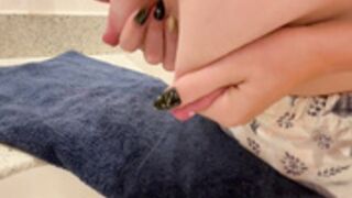 ManyVids - Bumpinbaccas - Spraying my milk into a dish 2