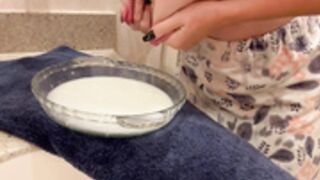 ManyVids - Bumpinbaccas - Spraying my milk into a dish 2