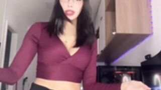 Voulezj Hot Stepmom Playing w Dildo Covered In Fake Cum